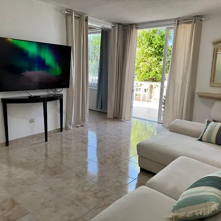 Americas 4-bedroom Parking Private Willa Costa Adeje (Tenerife)